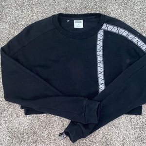 Black Gymshark Cropped Sweater